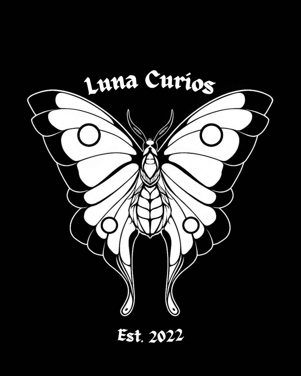 Luna Curios